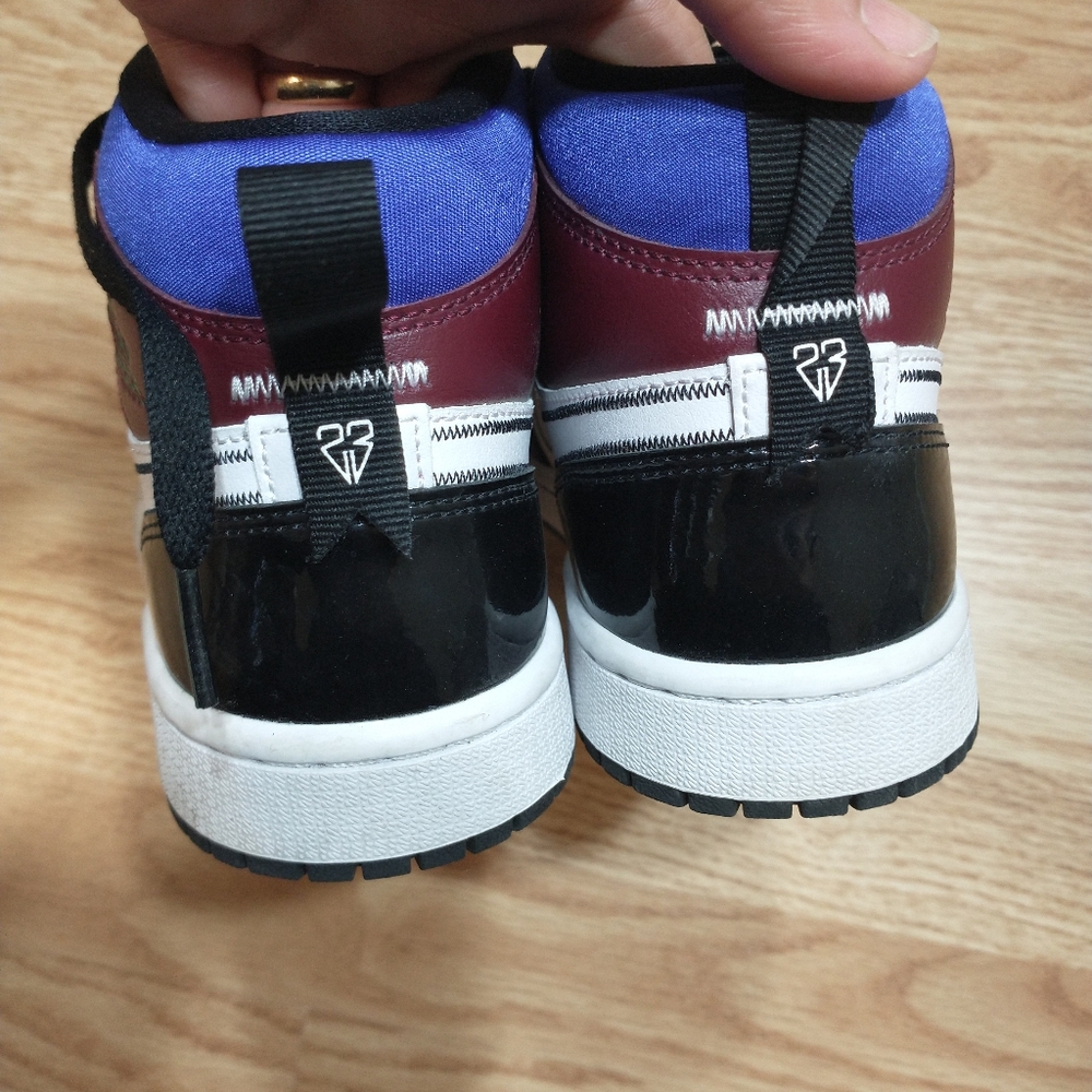 Size 8- Jordan 1 Mid SE Black/Multicolor/White 2020 Excellent Condition - Picture 9 of 12
